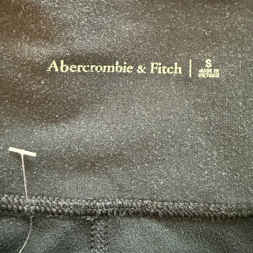 Abercrombie & Fitch Black V-Waist Leggings - Picture 7 of 7
